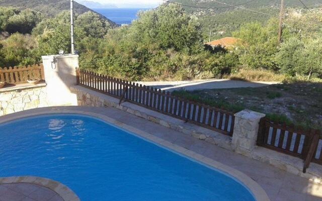 Iriana Village Inn