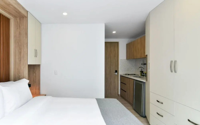 w Prestigious Loft in the Heart of Santa Barbara