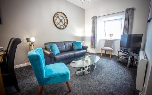 Douglas House Apartments