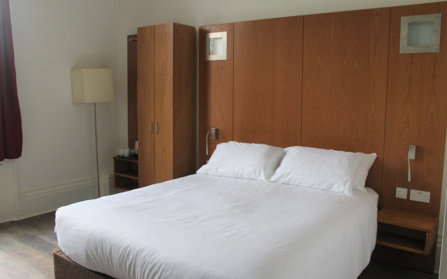 Park Hotel & Apartments