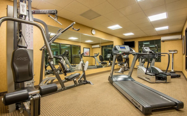 Holiday Inn Express Hotel & Suites Clovis
