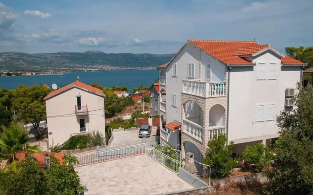 Boze - 100 m From sea - Sab1