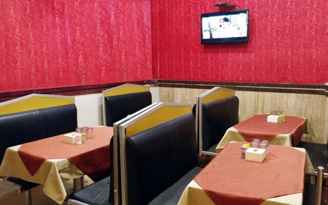 Hotel Kamran Residency - Near US Embassy