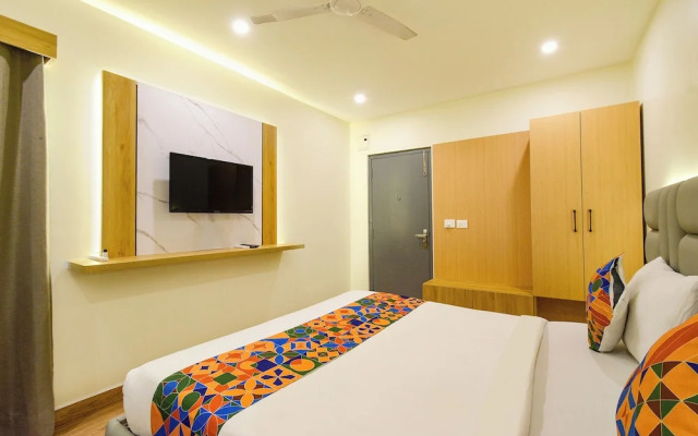 Fabhotel White Ridge
