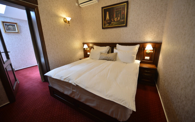 Noblesse Boutique Hotel