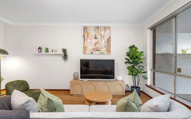 Quiet Comfortable - A Sepal Stay – Guest Rooms – Perth