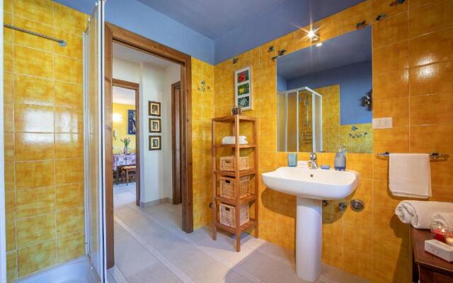 Rebecca's House (few steps from skiing)