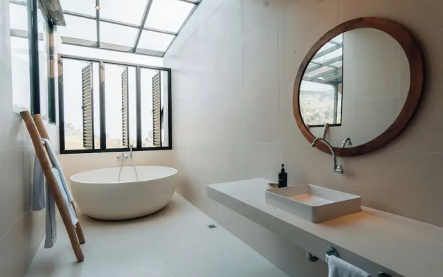 Beverly Hill Mountain View Villa 8BR