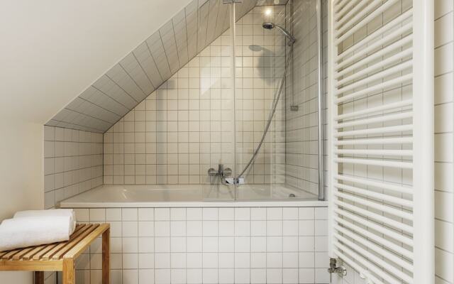 City-Apartment, Balkon & Parkplatz