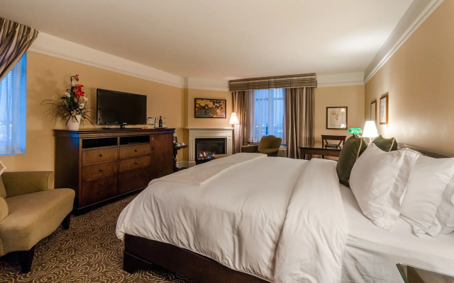 Le St-Martin Hotel & Suites Laval