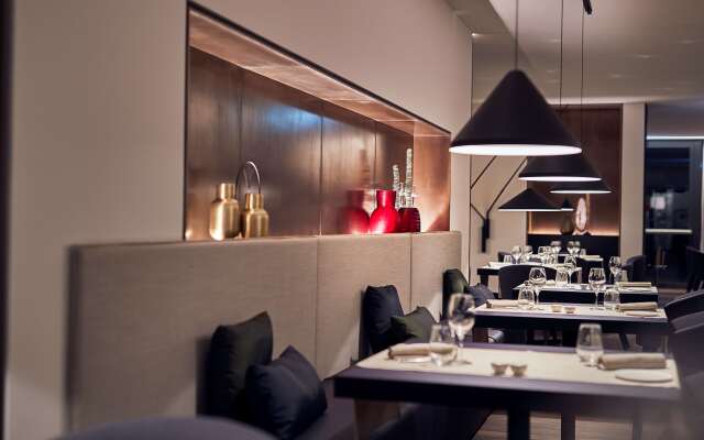 Hilton Lake Como Hotel