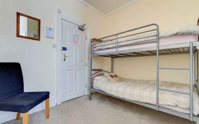Dolphin Guesthouse