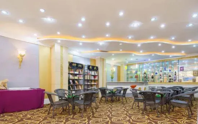 Mystic Lake Grand Hotel