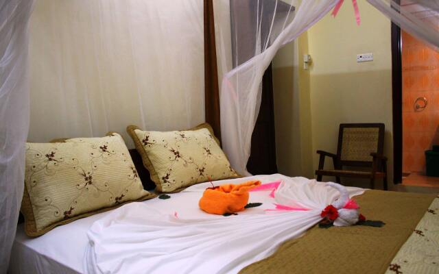 The Island Town Hotel - Adults Only