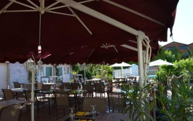 Hôtel Le Relais Du Canalou