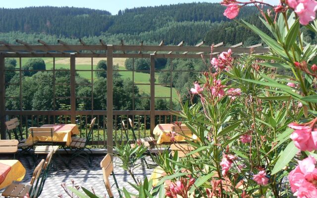 Haus des Volkes - Das Bauhaushotel