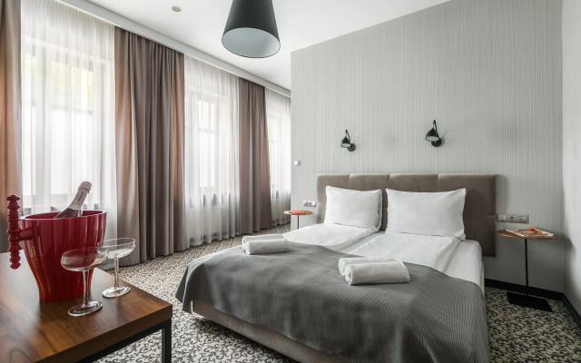 Excelsior Boutique Hotel