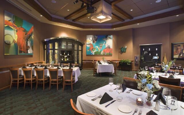 West Inn & Suites