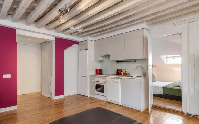 BNBHolder Charming Duplex Attic SOL