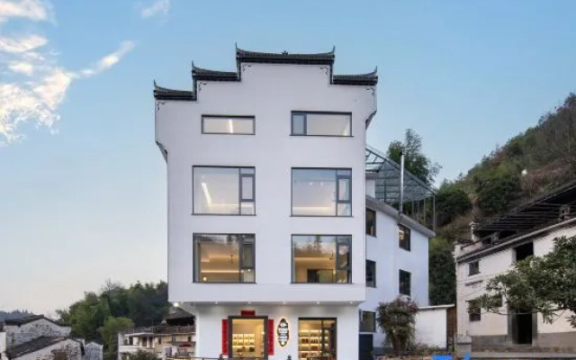 Huahai Shanyu PANORAMA·FLOWERS 270° Scenic Autumn Sun Design Boutique Stay (Huangling Scenic Area) – Outside – Shangrao