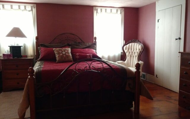 1805 House Bed and Breakfast
