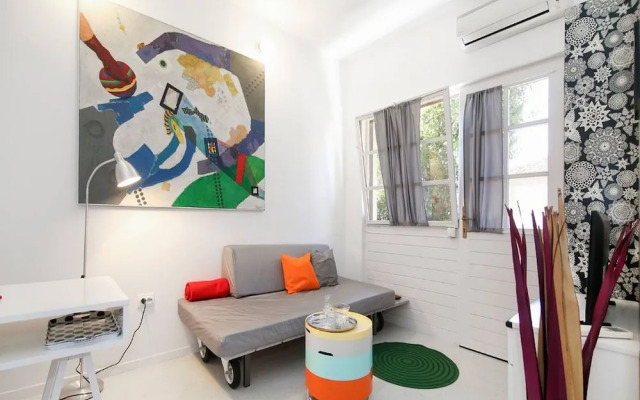 Studio Apartment Laka
