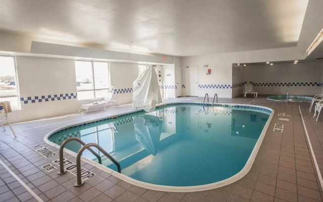 Comfort Suites Normal University area