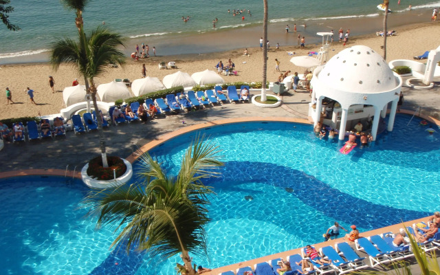 Sierra Mar All Inclusive at Tesoro