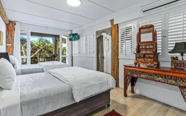 Balinese Beach House, Sunshine Beach