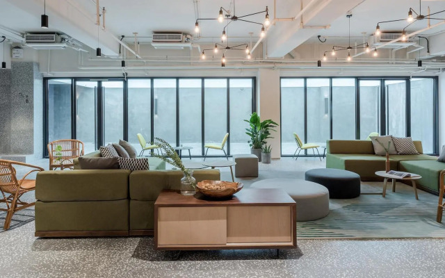 baseLITE-WESTBUND Serviced Apartment