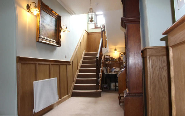 Pendragon Country House