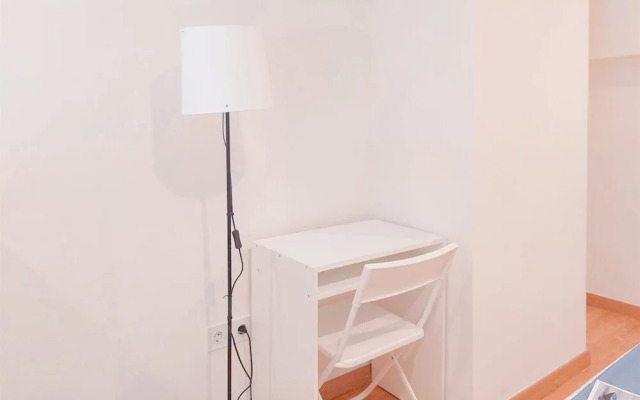 Best Deal Studio Loft At Kingland Avenue Apartment