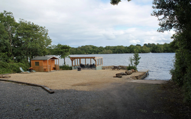 Mullans Bay Lakeside Lodges