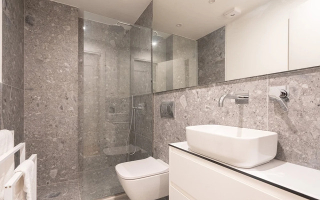 LIV Athinum 1 - Luxury Apartment 4C