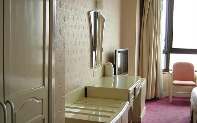 Shanghai Sunshine Hotel (Hongqiao Road Subway Station)