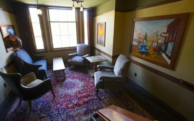 McMenamins Anderson School