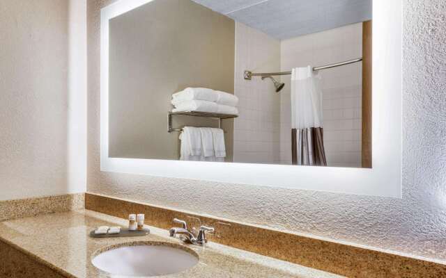 La Quinta Inn by Wyndham Binghamton - Johnson City