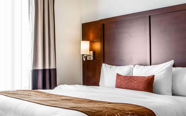 Comfort Suites Woodland - Sacramento Airport