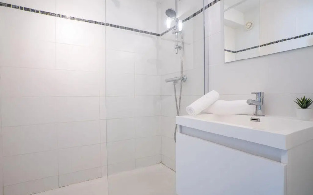 Fleurie Ii - Inh 28972