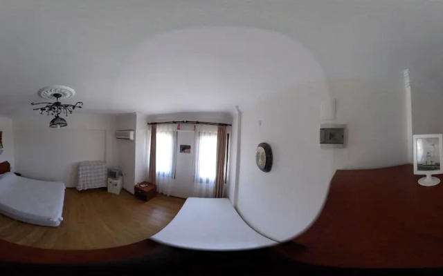 Uzum Hotel