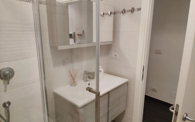 Vista sul carruggio, centro storico di Chiavari