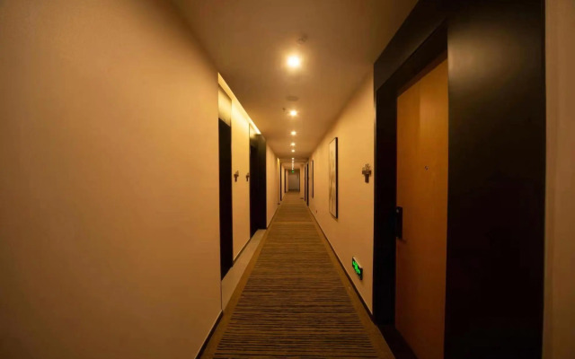 GreenTree Inn Express Hotel (Changyi City Government Branch)