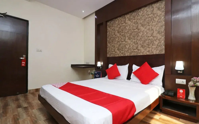 Oyo 18753 Hotel Glance Inn