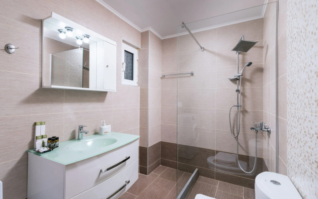 Ermis Luxury Suites & Apartments