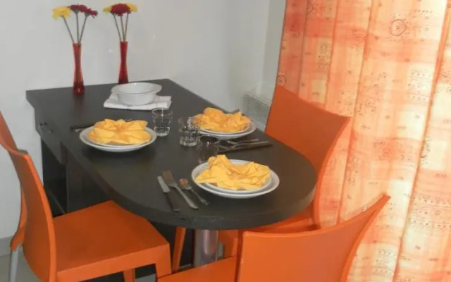 Park & Suites Confort Saint Priest en Jarez