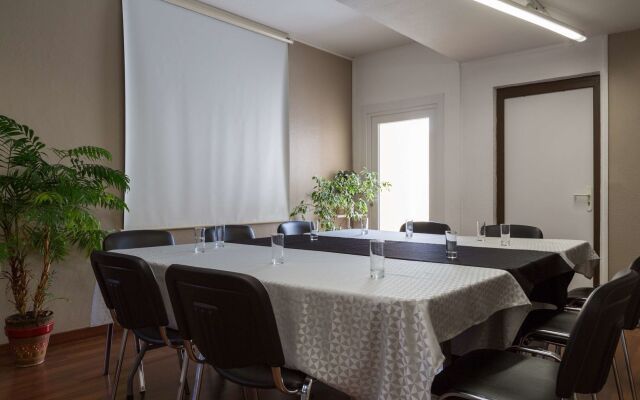 The Originals City, Hôtel Hélios