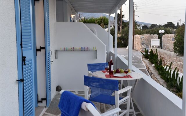 Tarsa Studios & Apartments