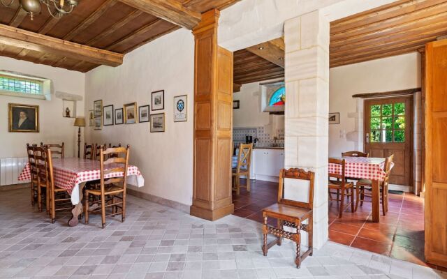 Holiday Home in Le Manoir With Jacuzzi in Summer