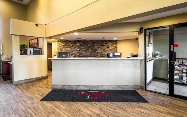 Travelers Inn