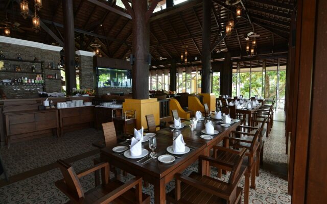 Victoria Cliff Hotel & Resort